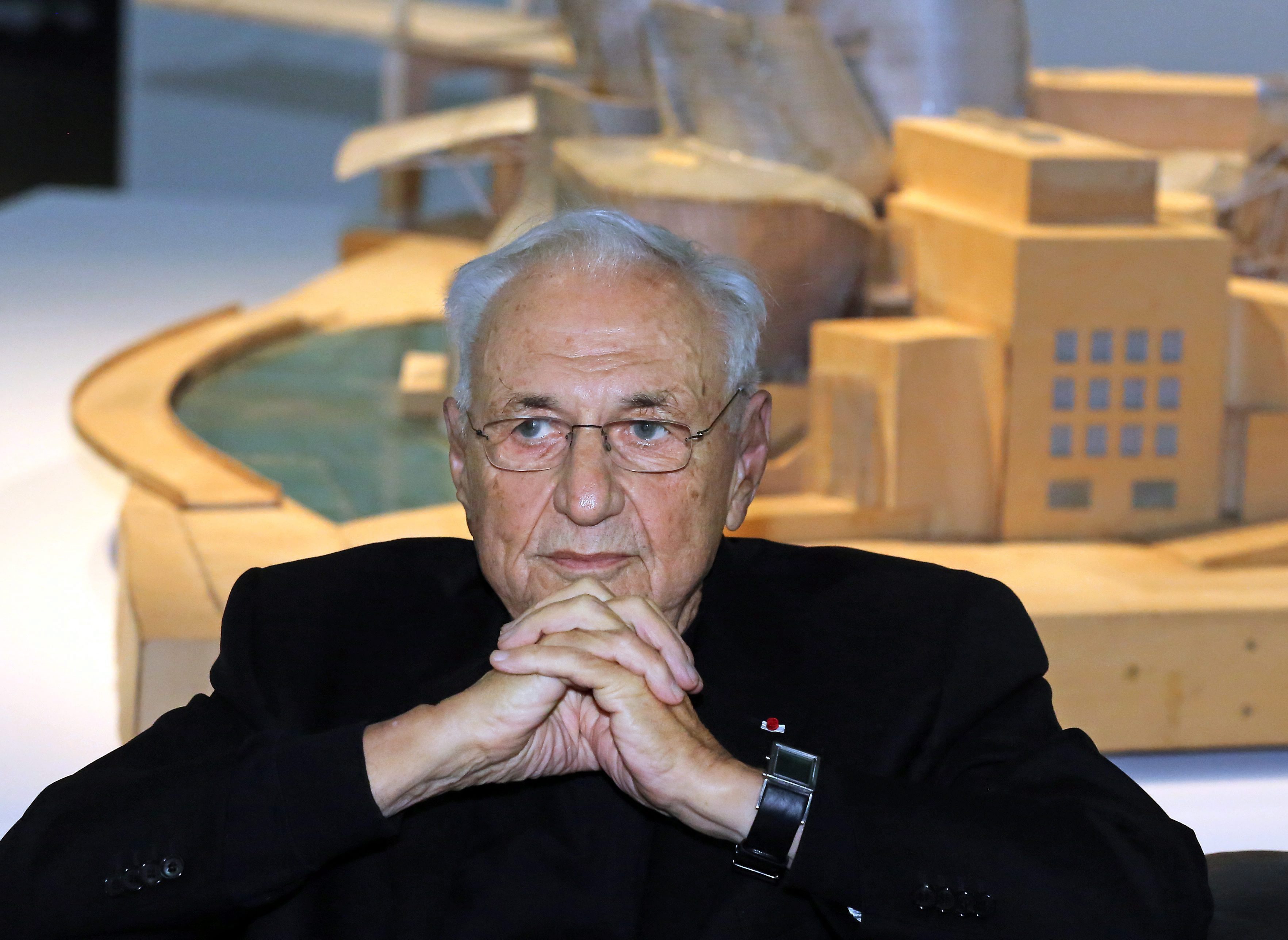 Frank Gehry, Renowned Architect, Dies at 96