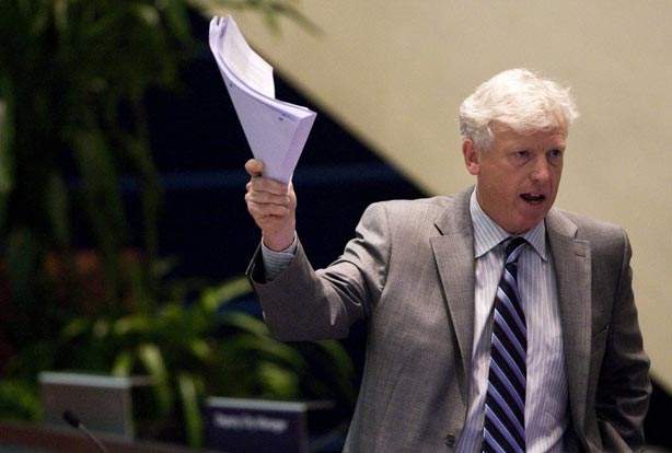 Council approves deal with both unions to end strike - image