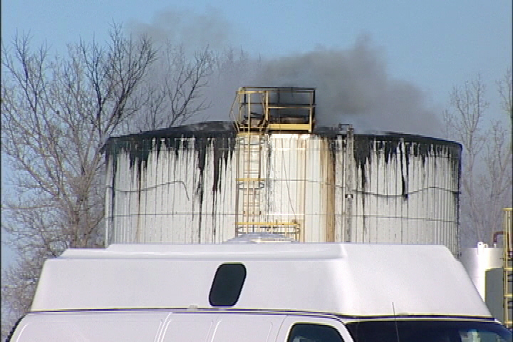 Fire at asphalt plant causes traffic diversion - image