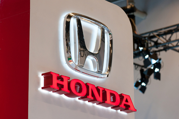 Honda Canada is recalling approximately 23,300
Honda Odyssey vehicles from the 2003-2004 model years and 4,800
.