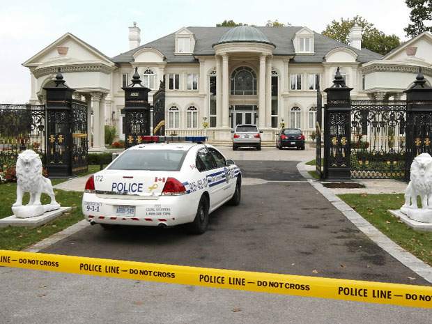 Robbers acted together in murder: Crown - image