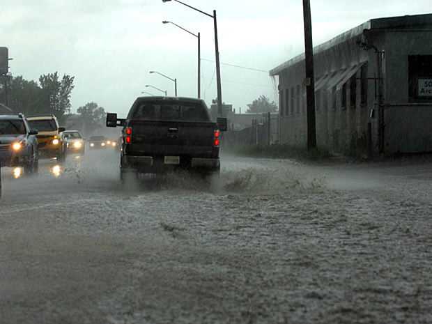 Saskatoon flooded from overnight storm - image