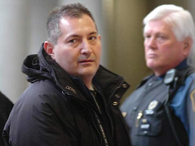 Laval cops launch civil suit against Parasiris - image