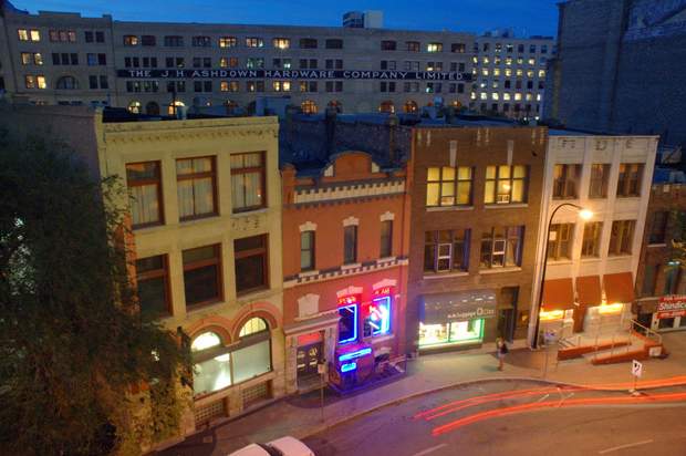 Festivals and events in Winnipeg are aiding in the recovery of the province's tourism sector, Economic Development Winnipeg says.