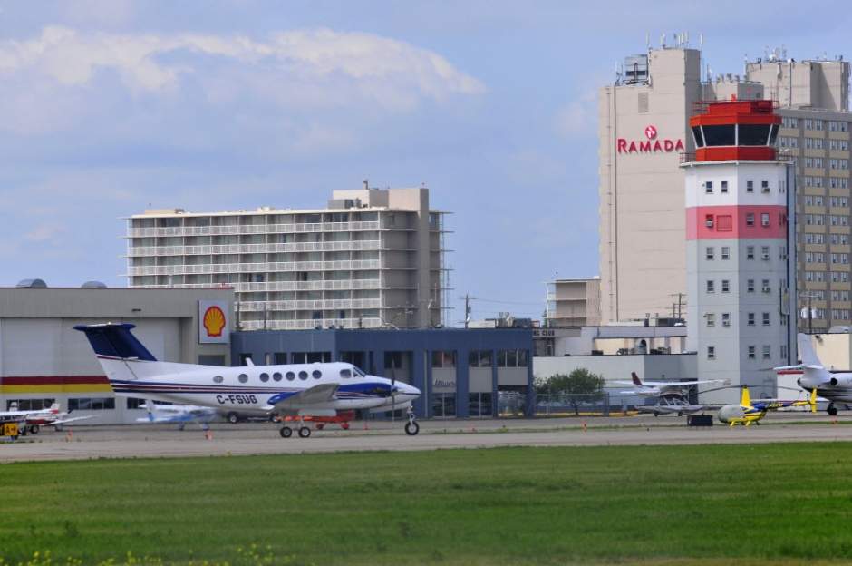 City closes airport runway - image