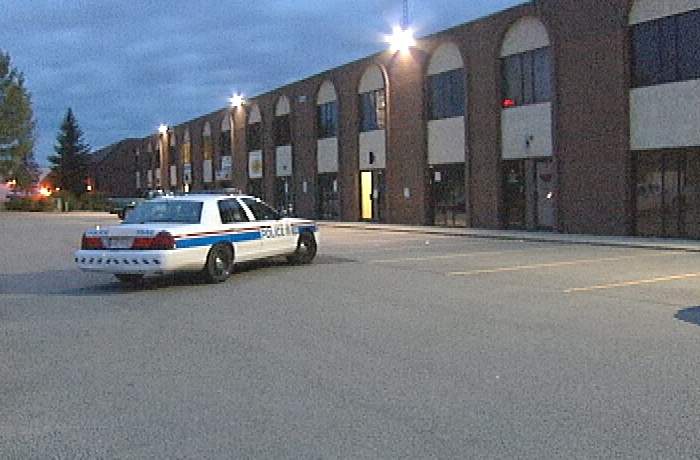 Would-be thief leaves massage parlour empty-handed - image