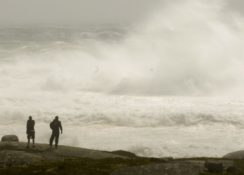Man drowns as Earl rolls through Nova Scotia - image