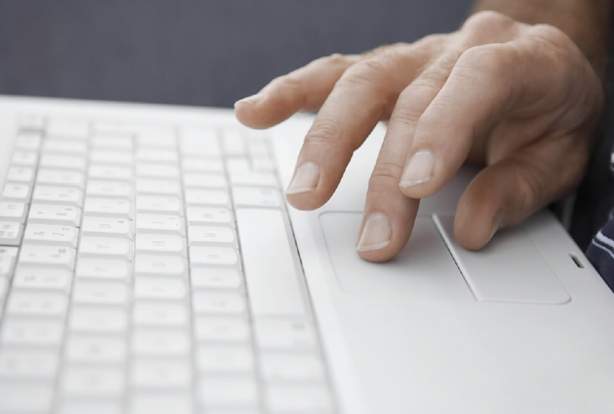 Ontario asks Craigslist to stop allowing prostitution-related ads online - image