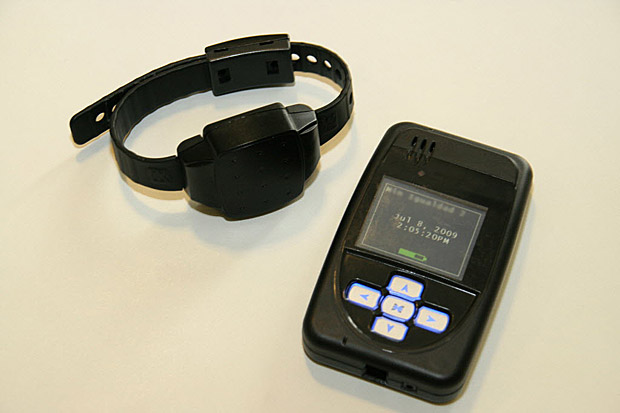 Plan to give GPS bracelets to Alzheimer’s sufferers shelved - image