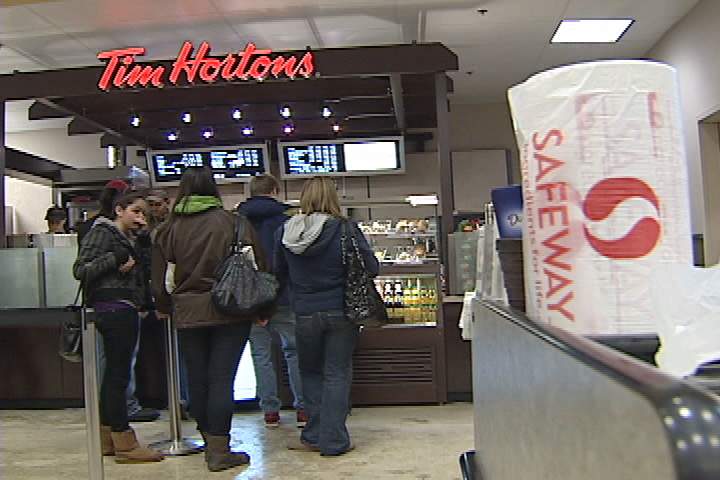 Safeway replacing in-store Starbucks with Tim Hortons - image