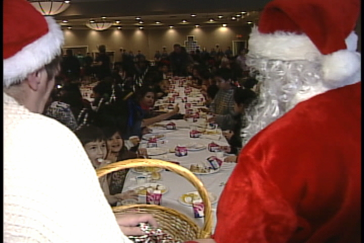 Regina kids treated to special holiday party - image
