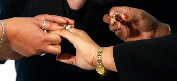Court rules Sask. gay marriage refusal law unconstitutional - image
