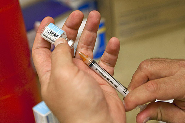 Manitobans encouraged to get flu shot - image