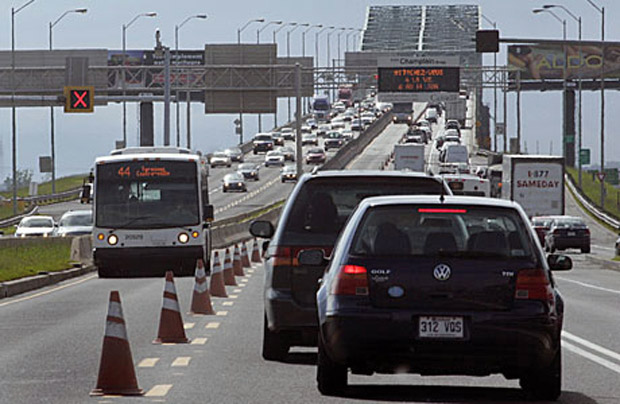 Champlain Bridge could collapse: report - image