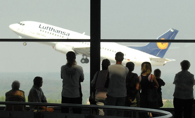 Lufthansa diverts flights from Tokyo - image