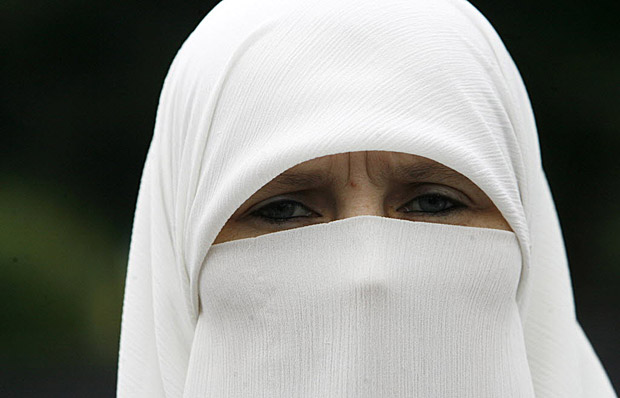 Canada among countries debating niqab bans - image