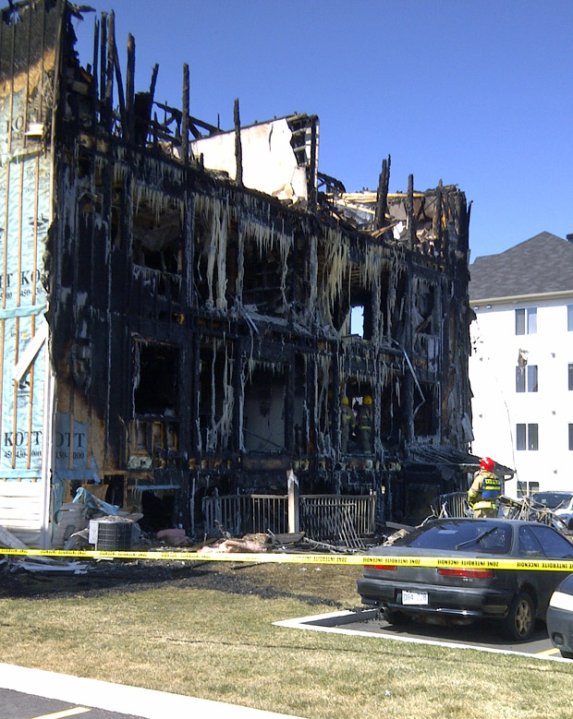 Fire destroys condo building in VaudreuilDorion Globalnews.ca