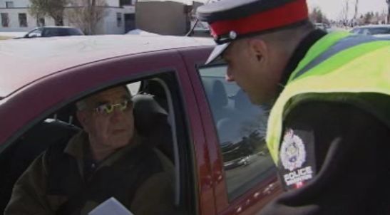 Edmonton police reward drivers for good behaviour - image