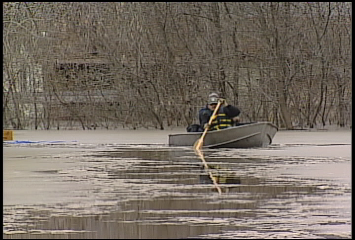 2011 Saskatchewan flood watch: Rising water levels impacting Crooked Lake homes, cabins - image