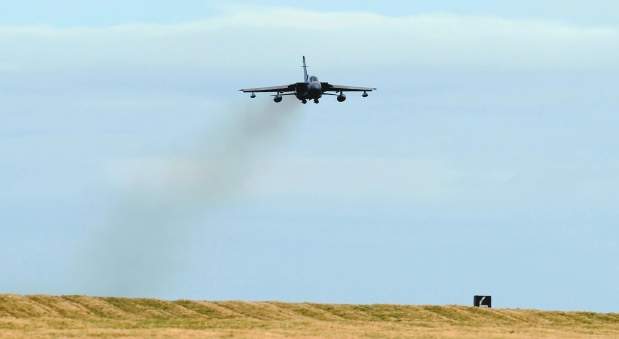 UK forces hit Gadhafi’s intelligence agency buildings, training base - image