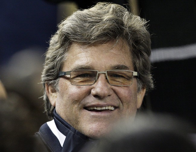 Actor Kurt Russell is seen during the third inning of Game 2 of the Major League Baseball World Series between the New York Yankees and Philadelphia Phillies Thursday, Oct. 29, 2009, in New York. Russell was once on the road to a professional baseball career and says meeting Yankees star Alex Rodriguez reignited his passion for the sport. THE CANADIAN PRESS/AP-Elise Amendola.