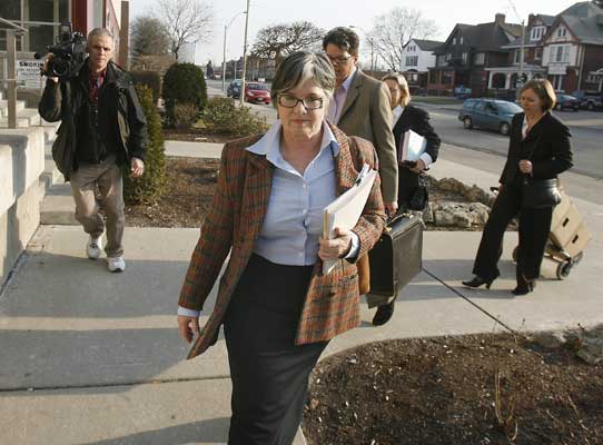 Doctors’ college won’t refer mistaken mastectomy surgeon to discipline ...