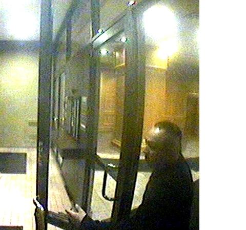Police seek suspect in mailbox thefts - image