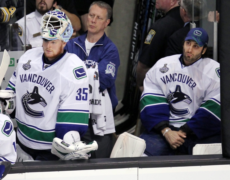 Roberto Luongo 2011 Stanley Cup finals statistics and save percentage - image