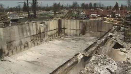 Slave Lake mayor details rebuilding process - image