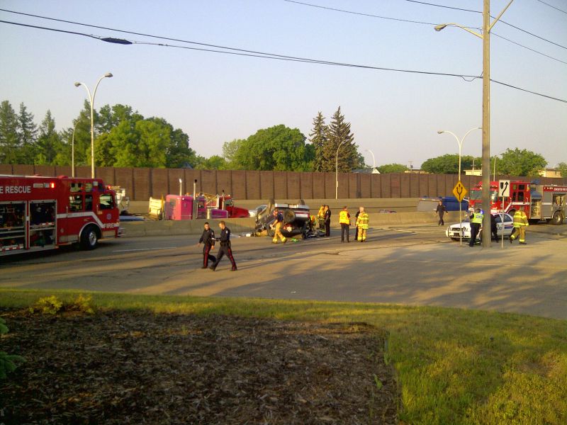 Yellowhead crash sends one to hospital - image