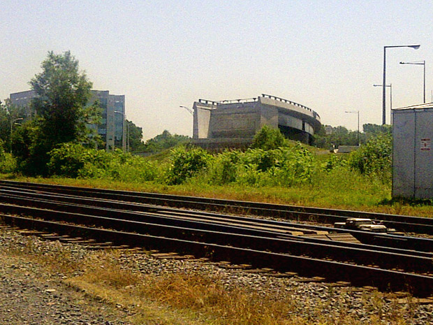 Dorval overpass stalled by legal dispute - image