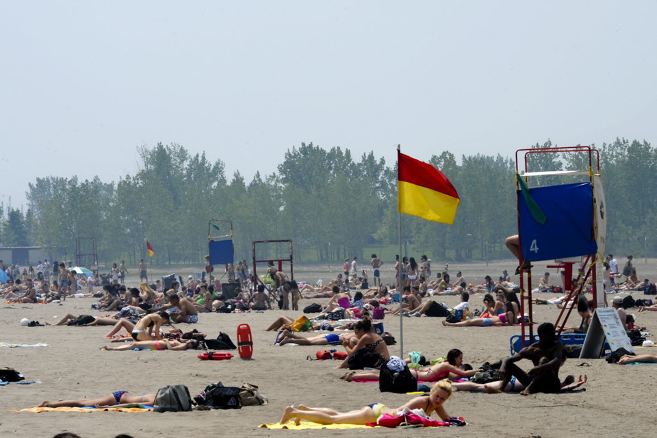 Heat dome settles over parts of Canada - image