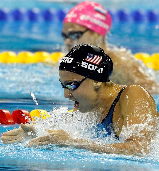 U.S. Rebecca Soni leads Russia's Yuliya Efimova on her way to winning the women's 200m Breaststroke final at the FINA Swimming World Championships in Shanghai, China, Friday, July 29, 2011. Efimova finished second. (AP Photo/Wong Maye-E).