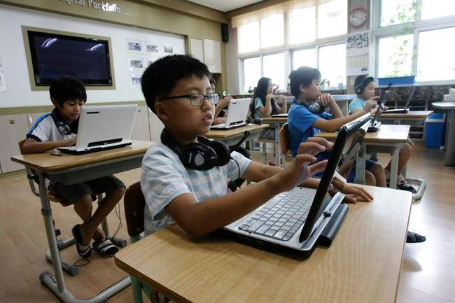 Holding back failing students not always the answer, experts say - image