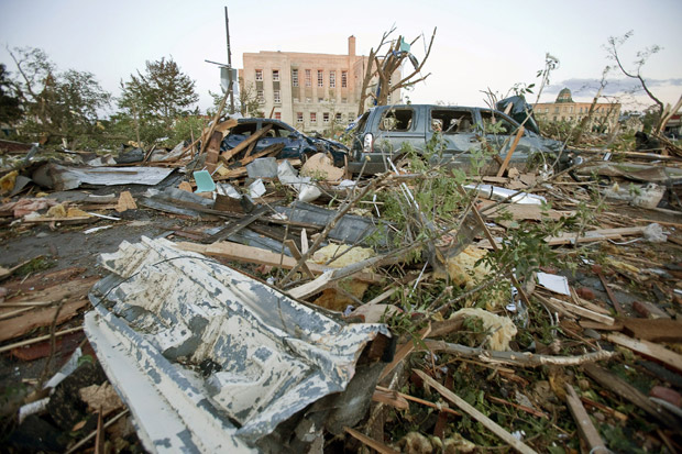 Goderich residents clean up after deadly F-3 tornado - image