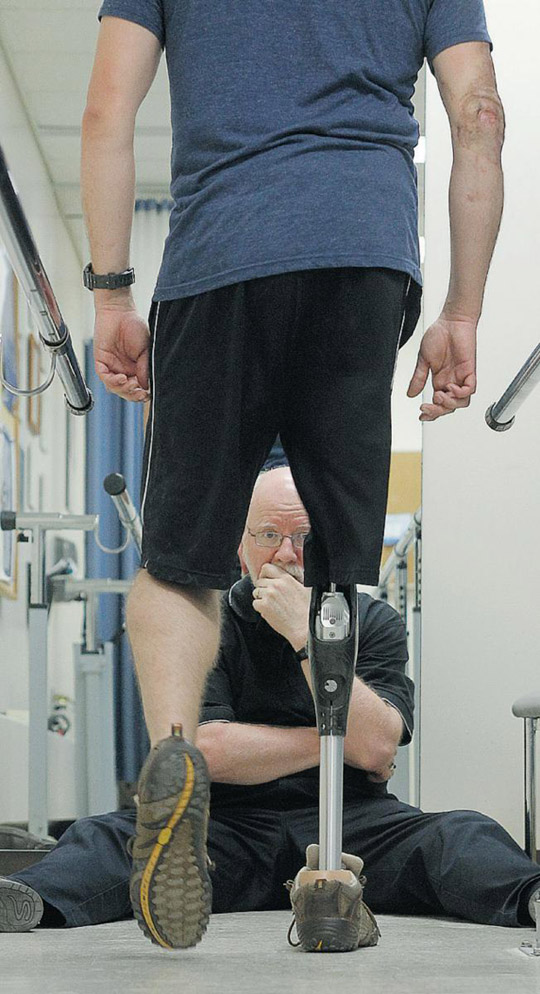 High-tech knee could get soldier battle-ready - image
