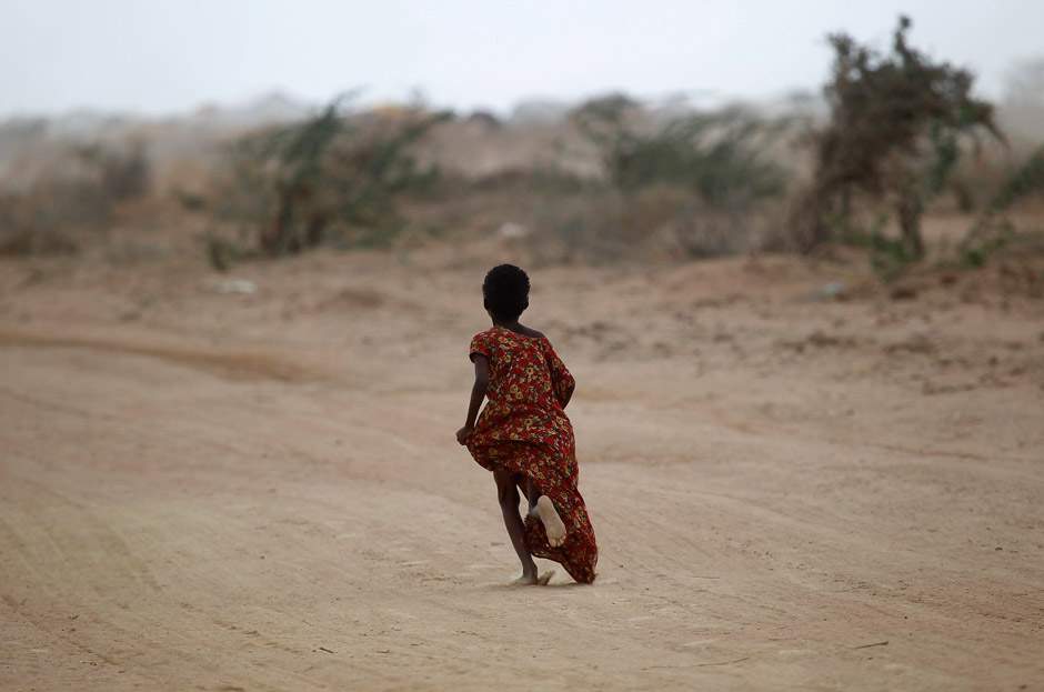 Famine forces impossible choice for Somali families fleeing drought: Which child to save? - image