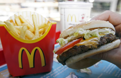 McDonald’s to spend $1 billion to renovate Canadian stores - image