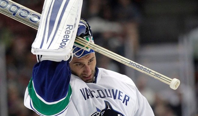Former Vancouver Canuck Roberto Luongo announces retirement - Burnaby Now