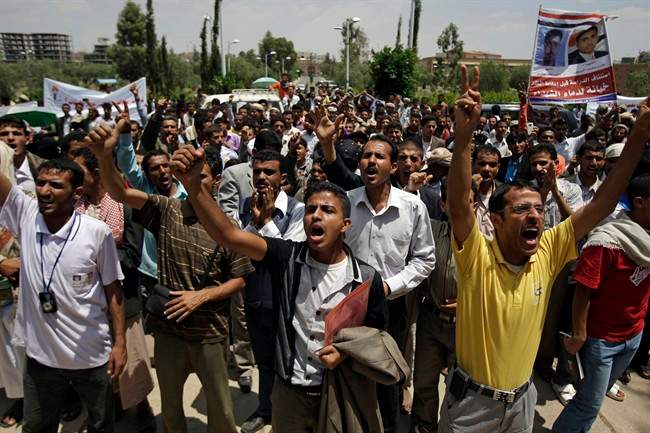 Yemeni forces open fire on anti-government protesters, 26 dead - image