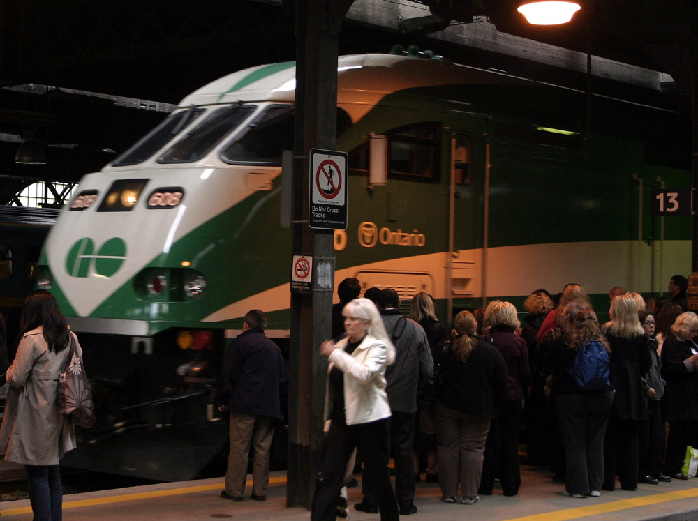 GO Train service Lakeshore