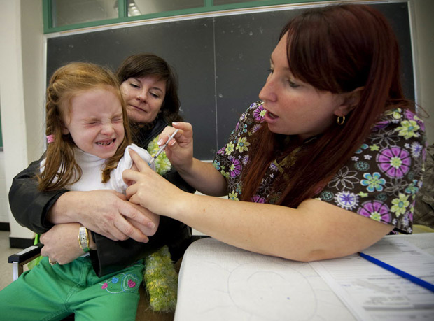 Doctors’ group says Canadian kids should get 2 chickenpox shots - image