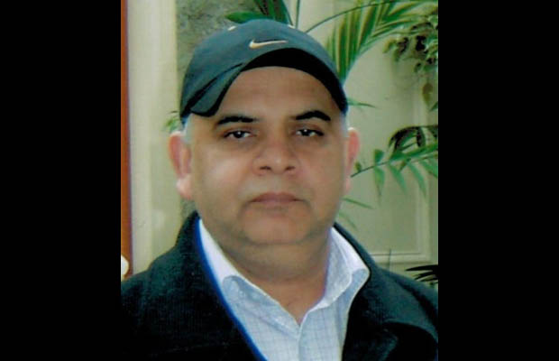 Search on for man gone missing while walking in Surrey - image