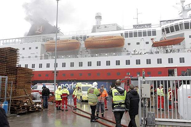 Norwegian cruise ship in danger of tilting over after fire that killed 2 - image