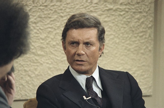 FILE - In this March 1, 1978 file photo, actor Cliff Robertson is interviewed by Gene Shalit on NBC's "Today Show." Robertson, who played John F. Kennedy in "PT-109," won an Oscar for "Charly" and was famously victimized in a 1977 Hollywood forgery scandal, died Saturday. He was 88. (AP Photo/David Pickoff).