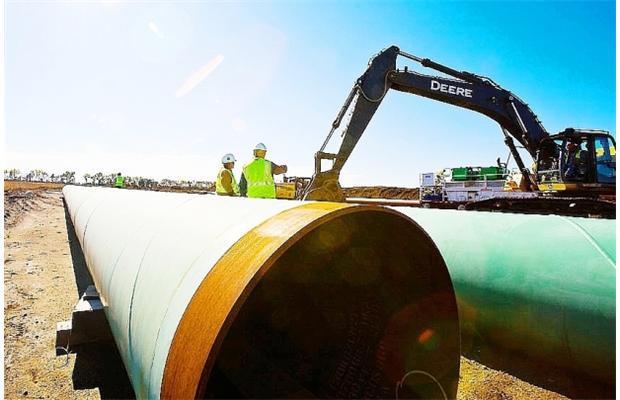 AFL president urges Ottawa to nix pipeline, boost refining industry here - image