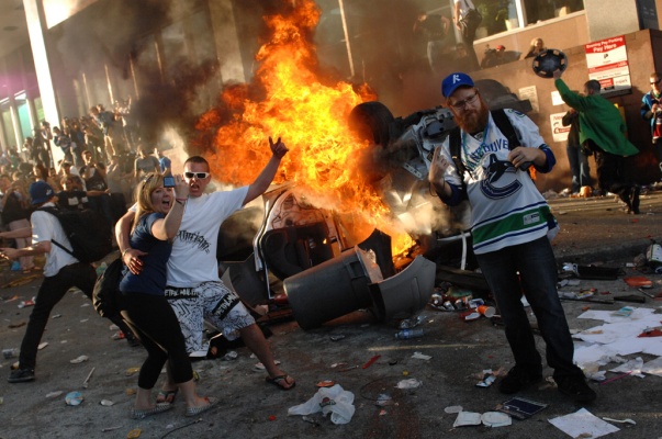 Vancouver Police to serve warrants on media to obtain riot images ...