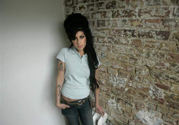 Amy Winehouse death unintended consequence of drinking too much alcohol: coroner - image