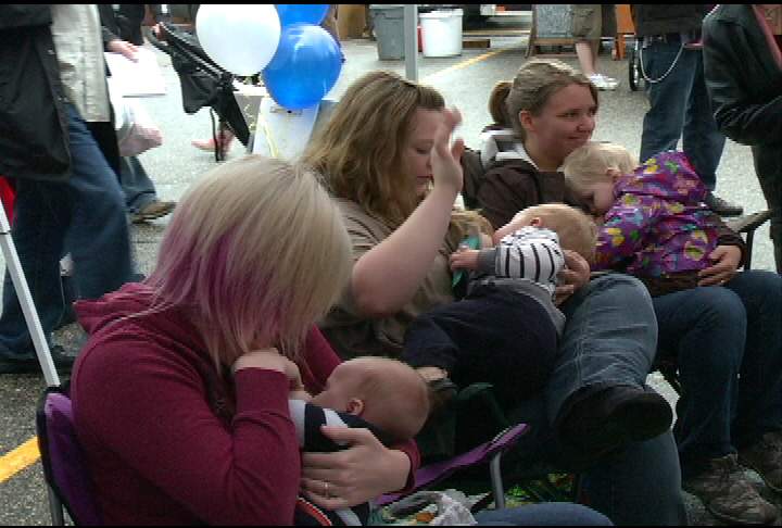 VIDEO: Okanagan moms still get shunned for breastfeeding - image