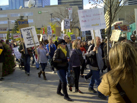Occupy Edmonton gets underway downtown - image